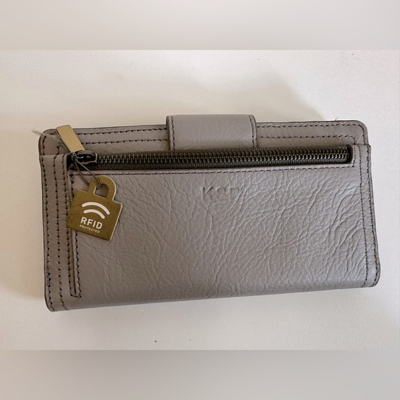 Fossil | RFID Leather Tab Bifold Wallet - Picture 2 of 3